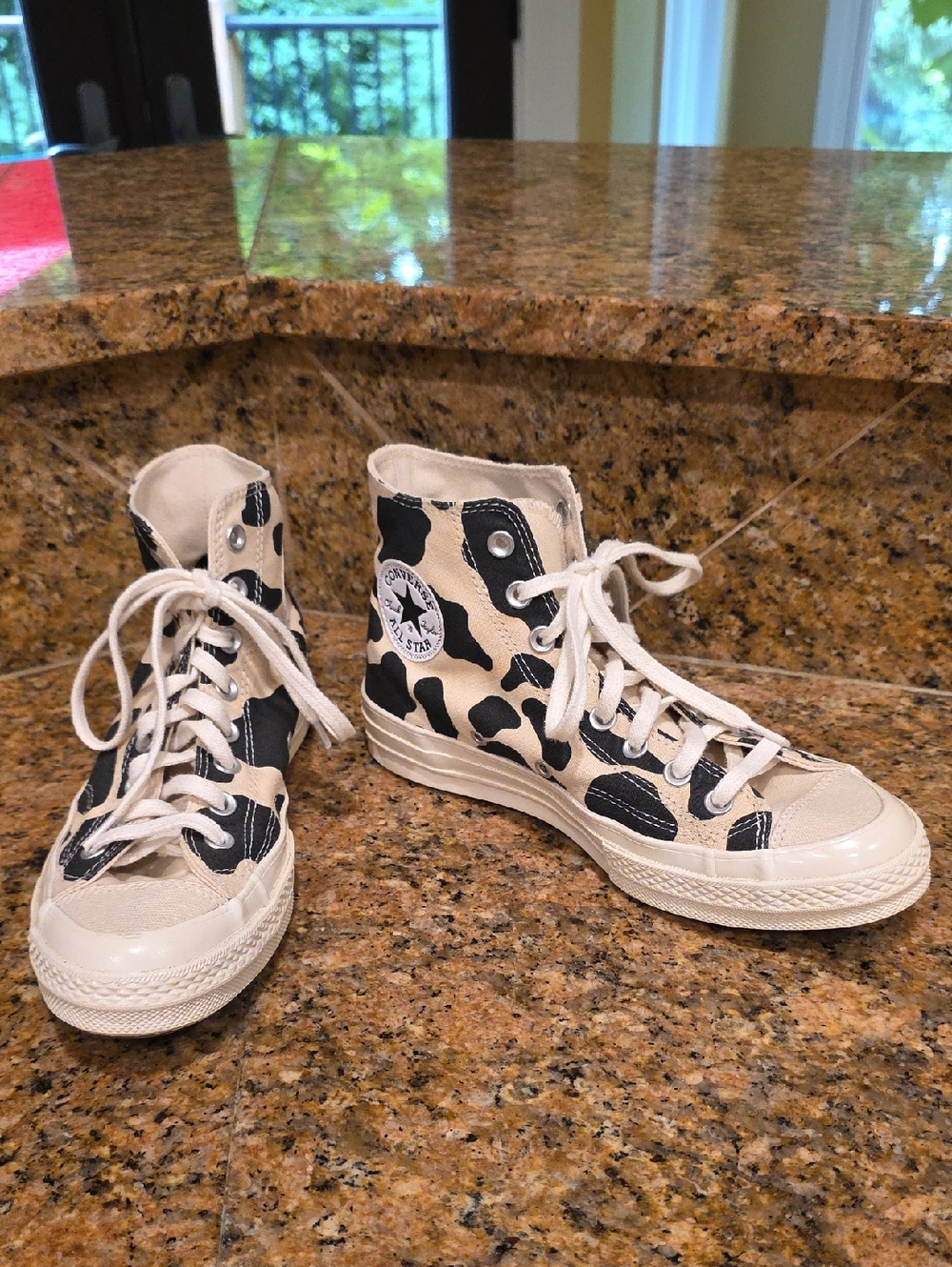 Converse Chuck Taylor All Star 70 Hi Cow Print - M7/W9 - Picture 1 of 11